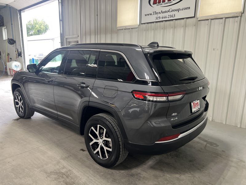 Used 2025 Jeep Grand Cherokee LimitedImage 22