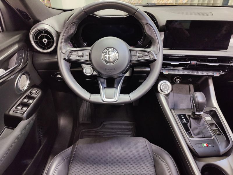 Used 2024 Alfa Romeo Tonale Ti eAWD Premium w/Sunroof/AudioImage 21