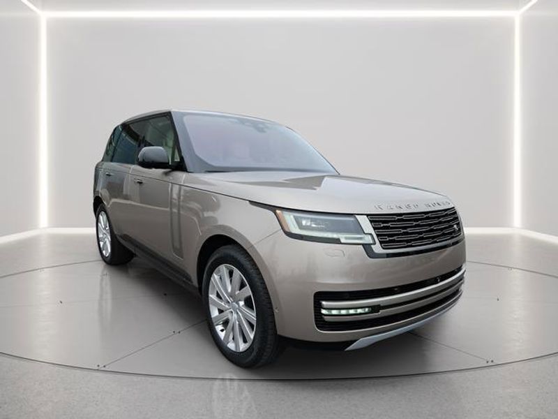 Used 2023 Land Rover Range Rover SE