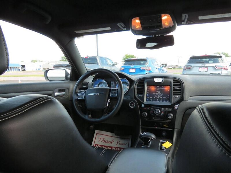 Used 2014 Chrysler 300 S AWD 4dr SedanImage 23