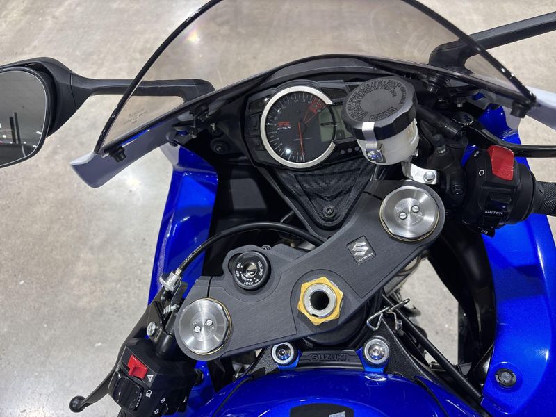 New 2027 Suzuki GSX-R750 Image 23
