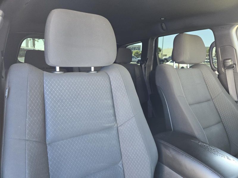 Used 2021 Jeep Grand Cherokee Laredo E 4x2