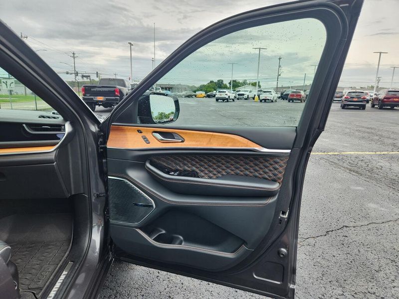 Used 2022 Jeep Grand Cherokee 4xe Summit Reserve 4xe
