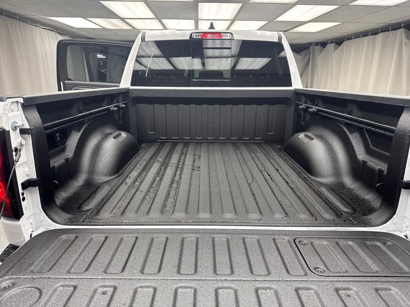2025 RAM 1500 Laramie Crew Cab 4x4 5