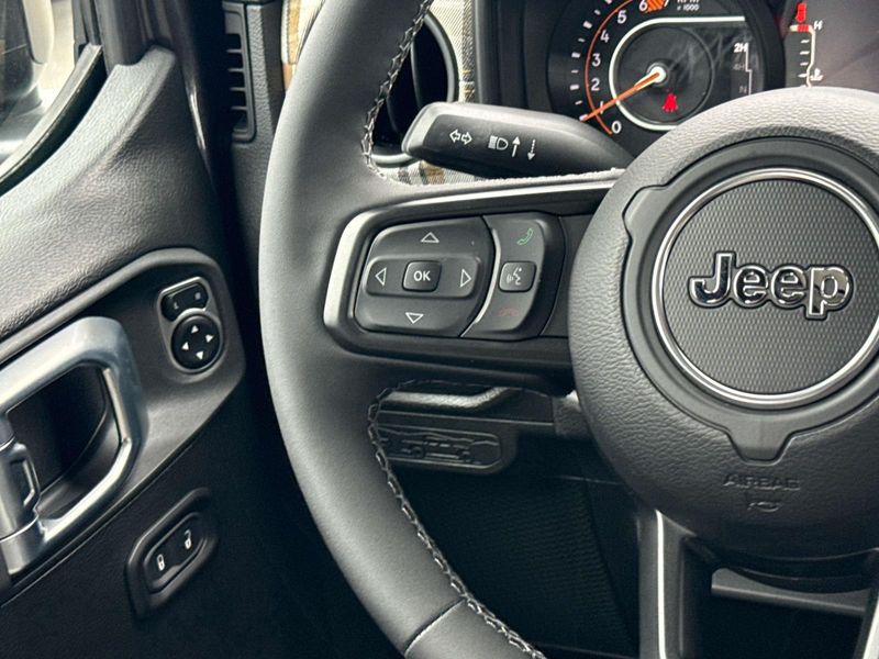 New 2026 Jeep Wrangler 4-door 85th Anniversary Edition