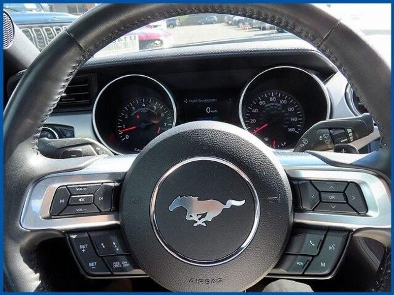 2022 Ford Mustang GT Premium photo 12