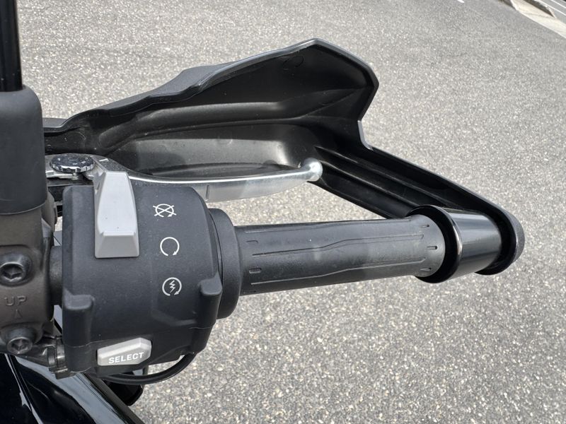 2021 Kawasaki Versys 1000 SE LT 