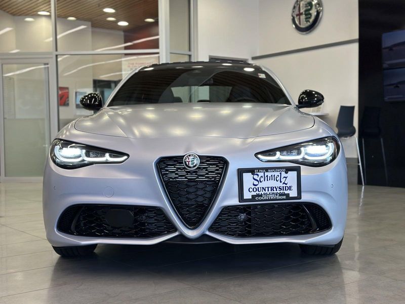 2024 Alfa Romeo Giulia Competizione AwdImage 3