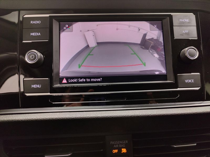 2021 Volkswagen Jetta SE w/Sunroof & Cold Weather PkgImage 18