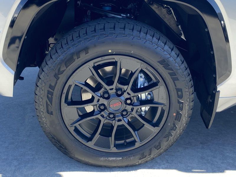 New 2025 Toyota Tundra PlatinumImage 8