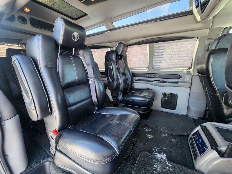 2019 Chevrolet Express 2500 Image 46