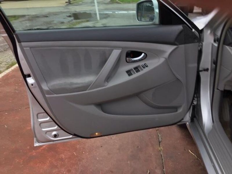 2011 Toyota Camry LEImage 9