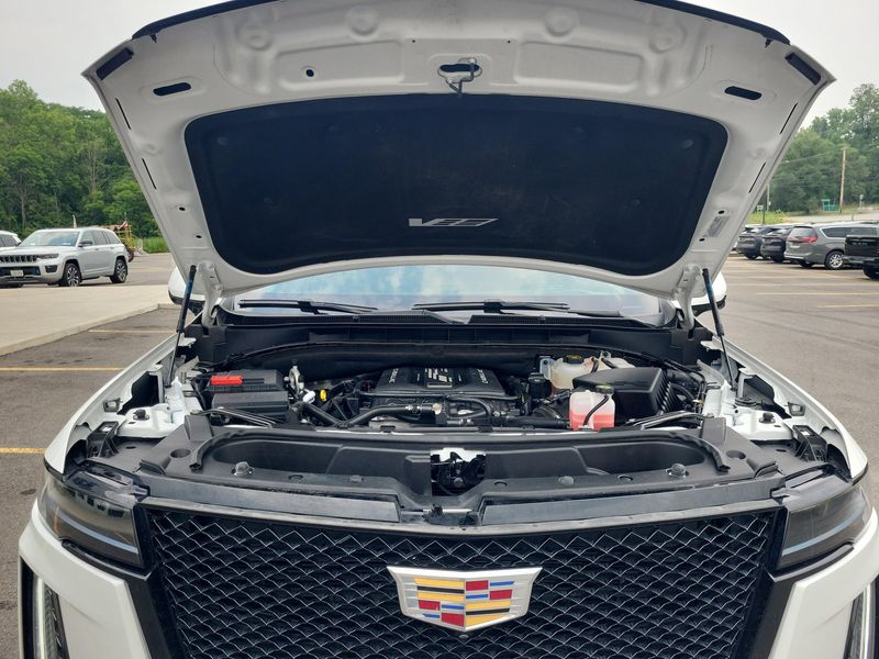 2023 Cadillac Escalade V-Series photo 23