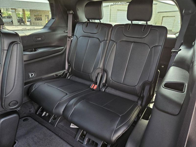 2025 Jeep Grand Cherokee L Limited 4x4Image 24