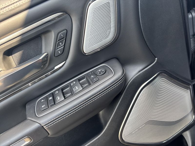Used 2020 RAM 1500 LimitedImage 22