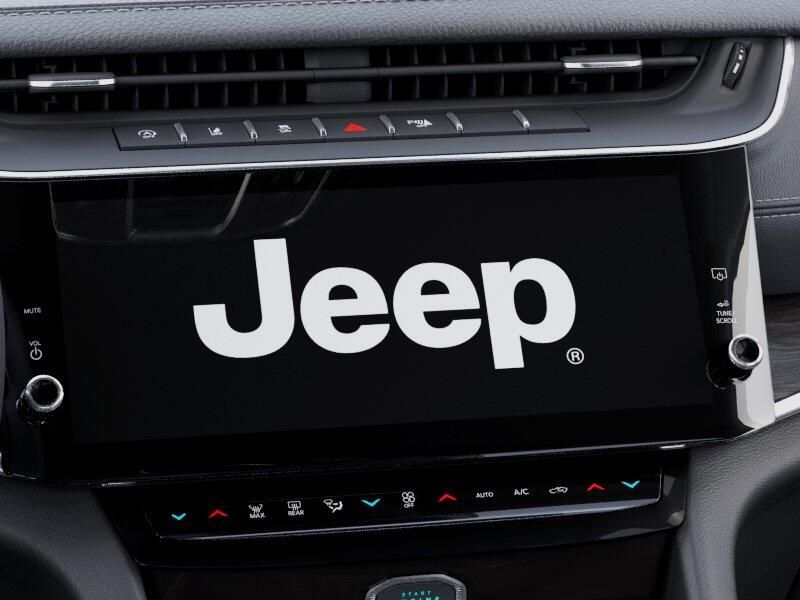 New 2026 Jeep Grand Cherokee L Limited Reserve 4x4Image 39