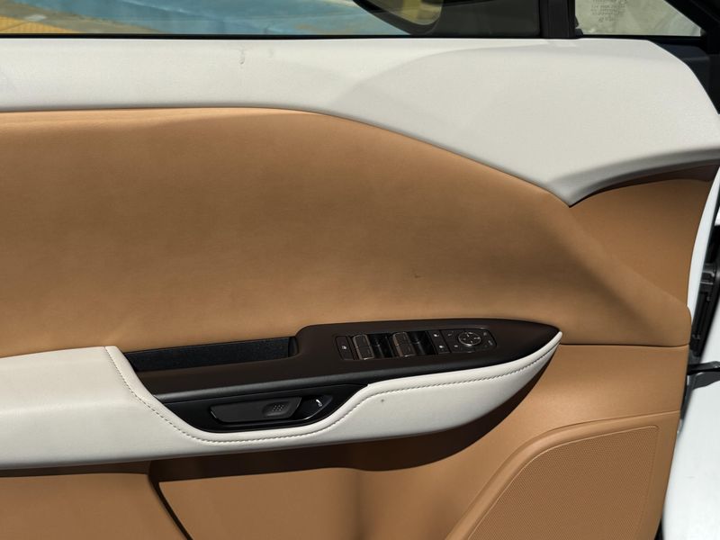 New 2026 Lexus RZ 350e PremiumImage 17