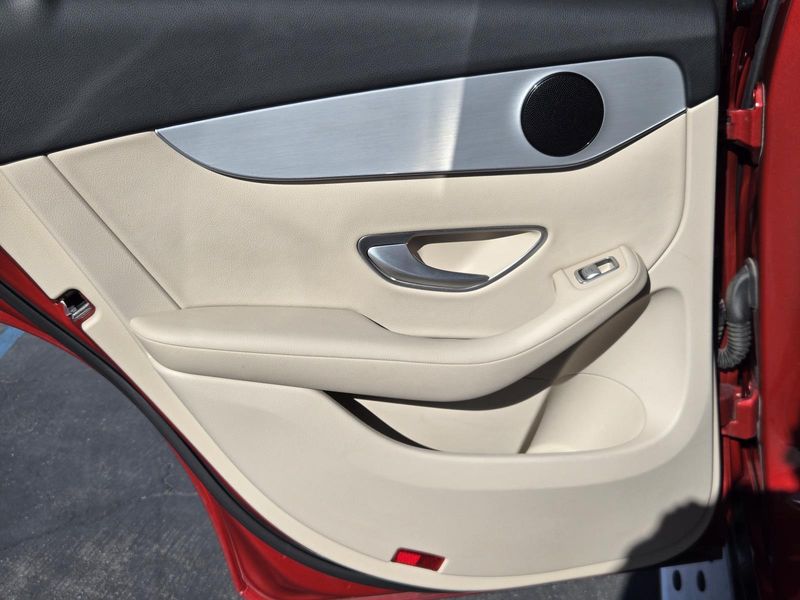 Used 2022 Mercedes-Benz GLC 300 SUV