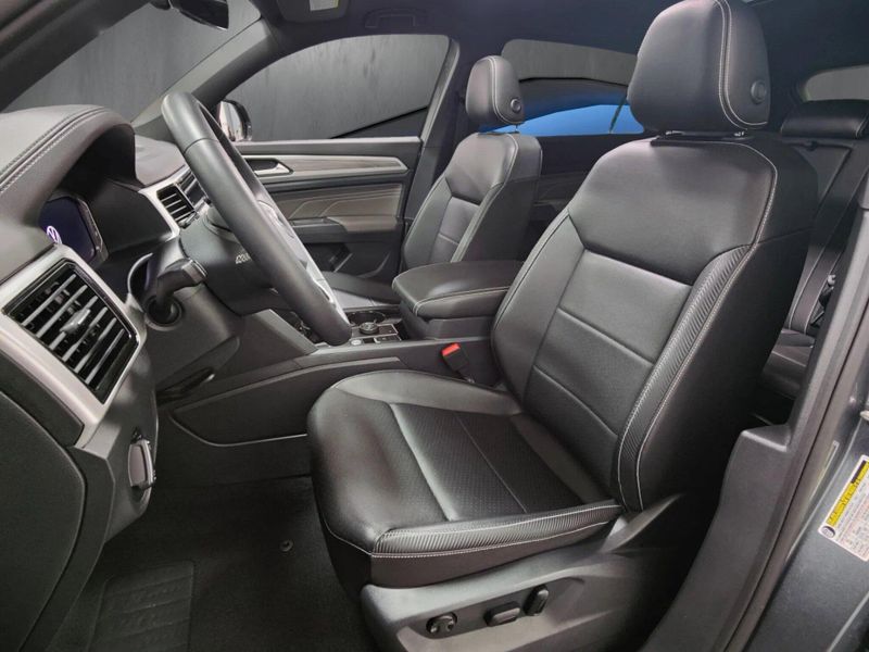 Used 2023 Volkswagen Atlas Cross Sport V6 AWD SE w/Technology/SunroofImage 14