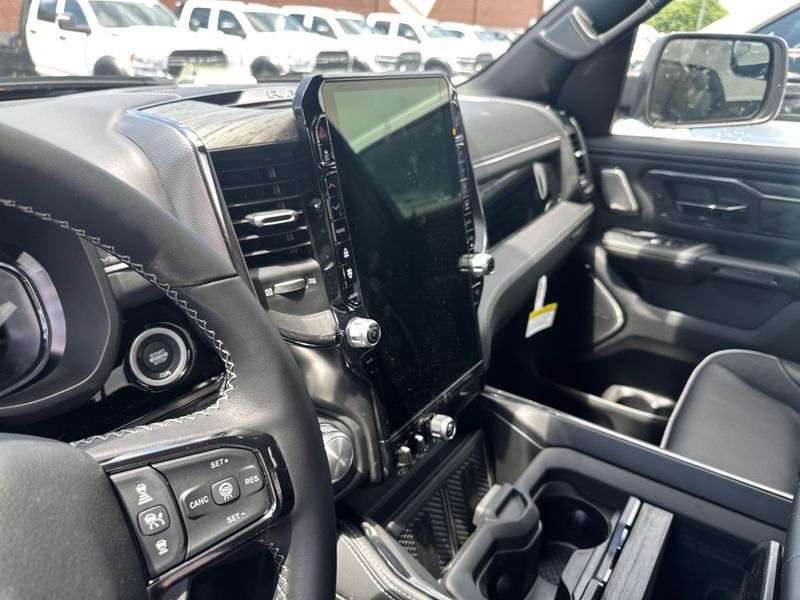 2025 RAM 1500 Limited Crew Cab 4x4 5