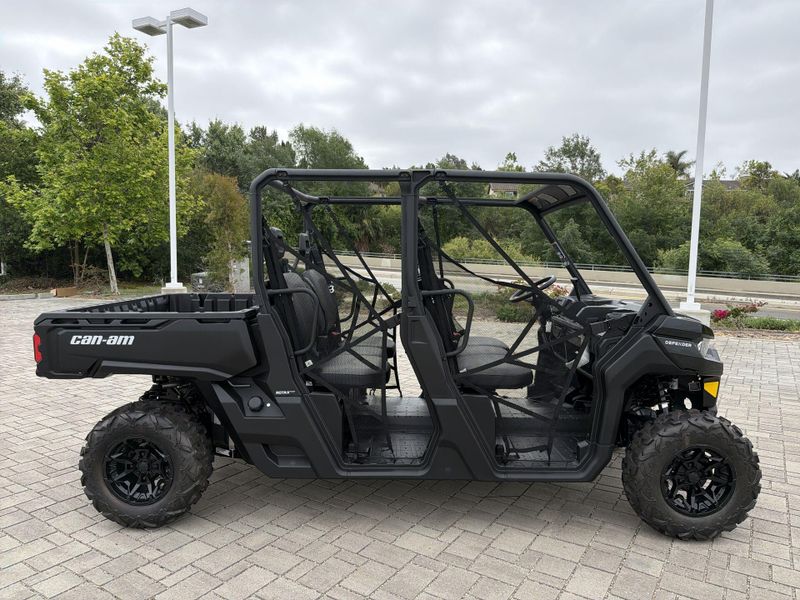 New 2026 Can-Am DEFENDER MAX DPS HD9 Image 10