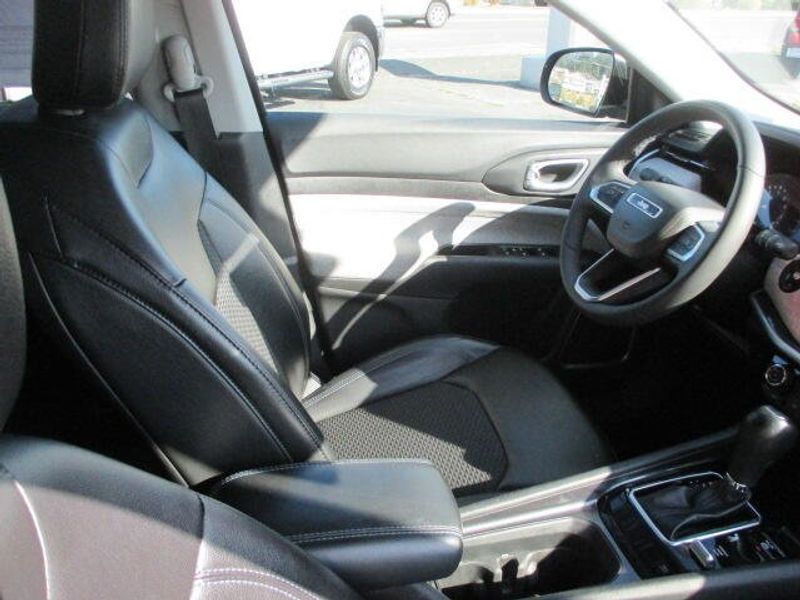 Used 2022 Jeep Compass LatitudeImage 25