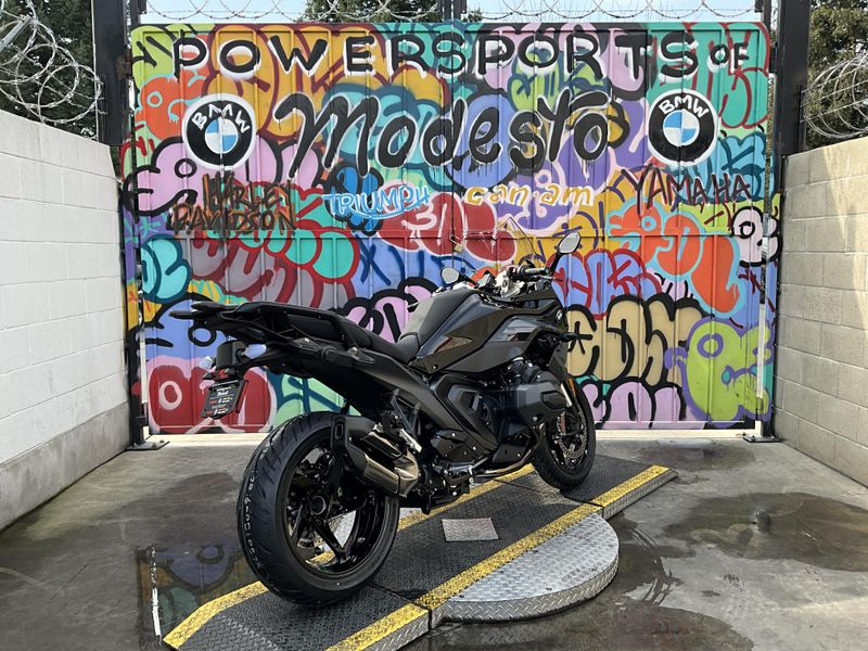 New 2026 BMW R 1300 RS Image 5
