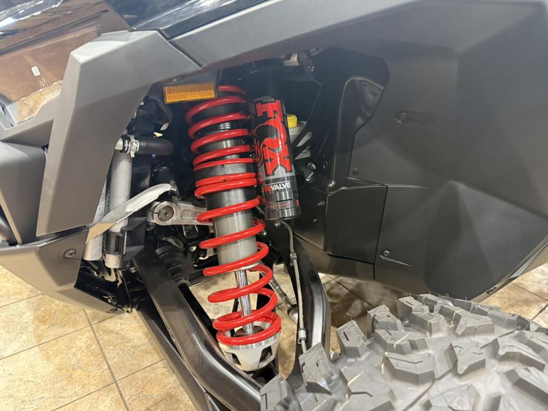 2025 Polaris RZR PRO S ULTIMATE Image 4