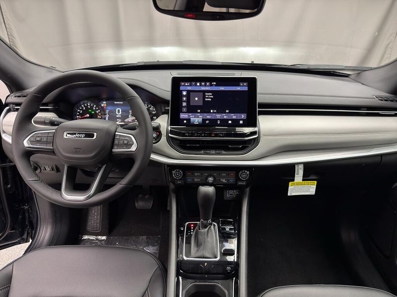 New 2026 Jeep Compass Limited 4x4Image 8