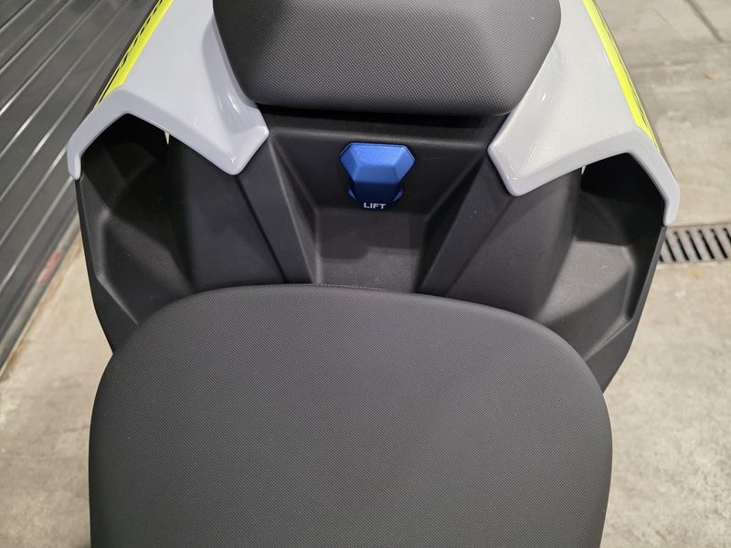 2022 S 1000 R