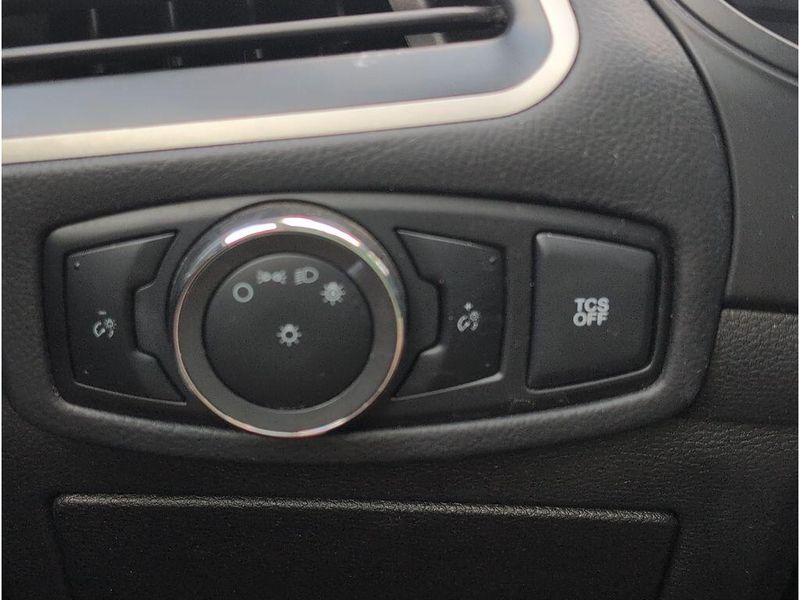 Used 2024 Ford Edge SELImage 27