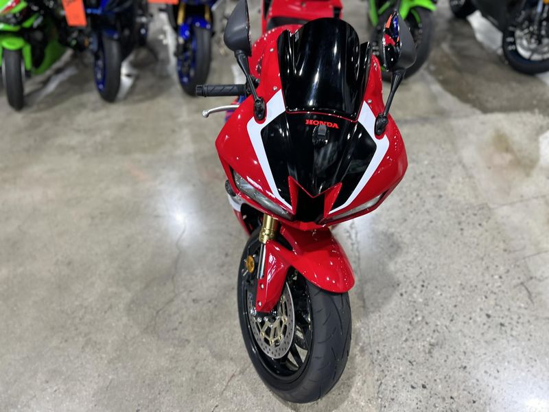 Used 2024 Honda CBR600RR Image 6