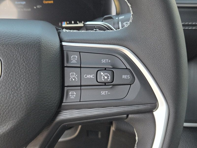 New 2026 Jeep Grand Cherokee L Laredo X 4x2