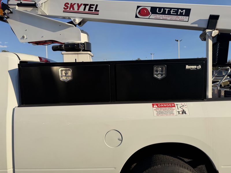 Used 2023 RAM 3500 TradesmanImage 11