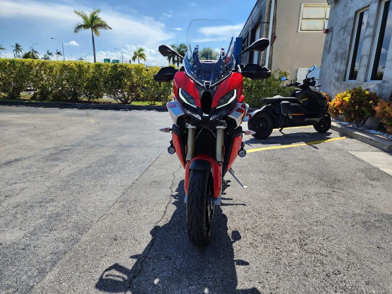 2021 BMW S 1000 XR Image 2