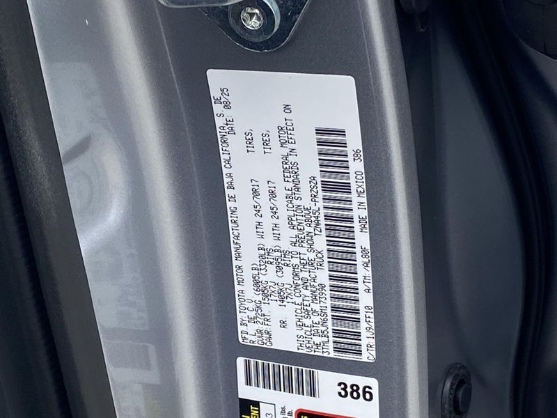 New 2025 Toyota Tacoma SR5Image 20
