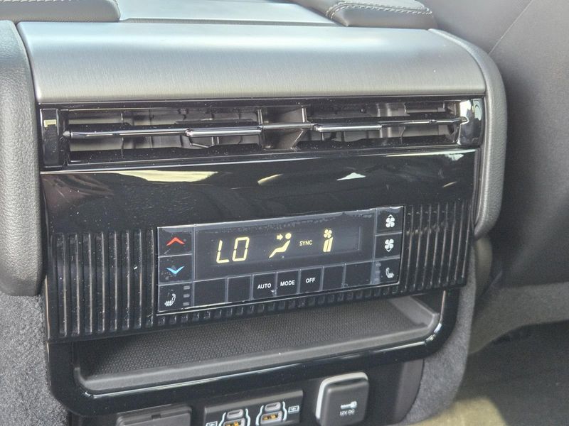2026 Jeep Grand Wagoneer Limited Reserve 4x4