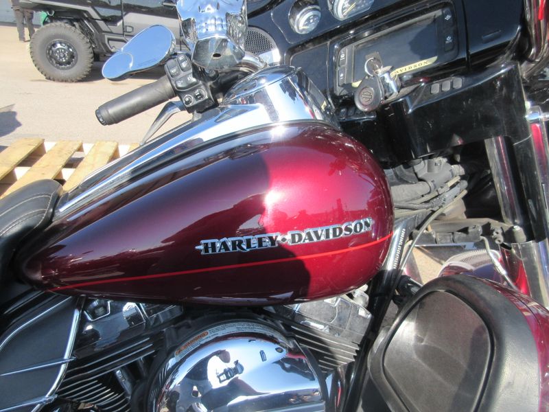 USED 2016 HARLEY ELECTRA GLIDE ULTRA LIMITED Image 5