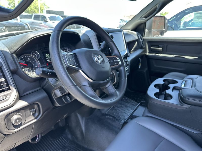 2025 RAM 4500 Tradesman Chassis Crew Cab 4x4 60