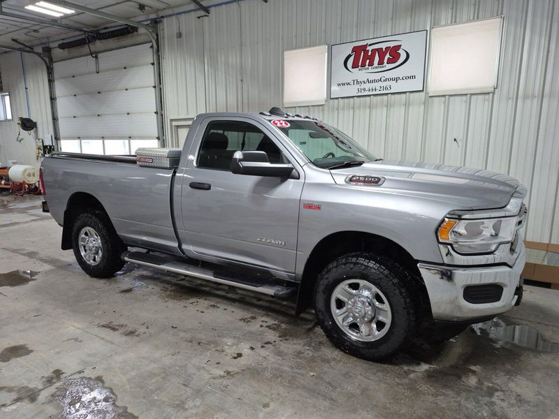 2022 RAM 2500 TradesmanImage 3