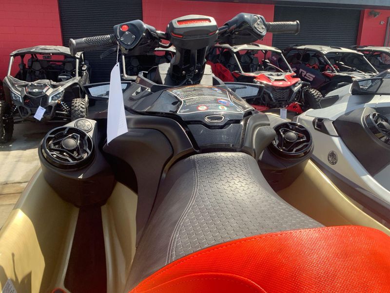 New 2025 Sea-Doo RXT-X 325 (SOUND SYSTEM) Image 18