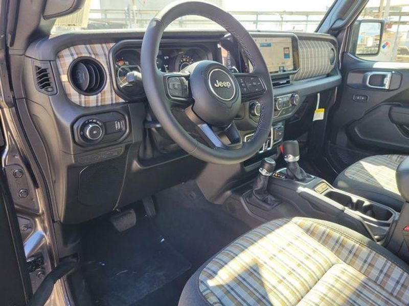 New 2026 Jeep Wrangler 4-door 85th Anniversary Edition