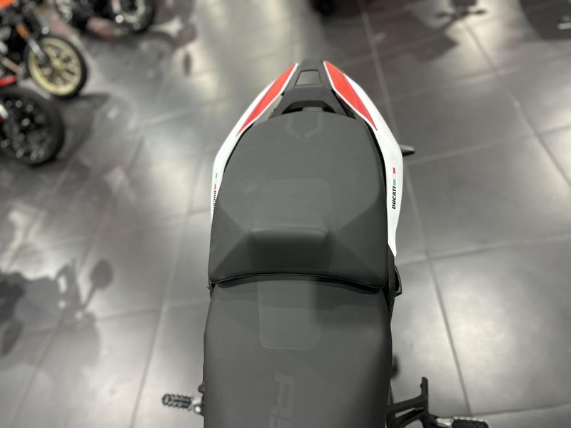 New 2025 Ducati MULTISTRADA V4 RS Image 8