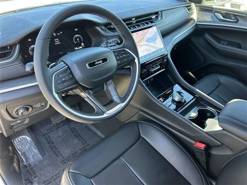 New 2025 Jeep Grand Cherokee Limited 4x4Image 15