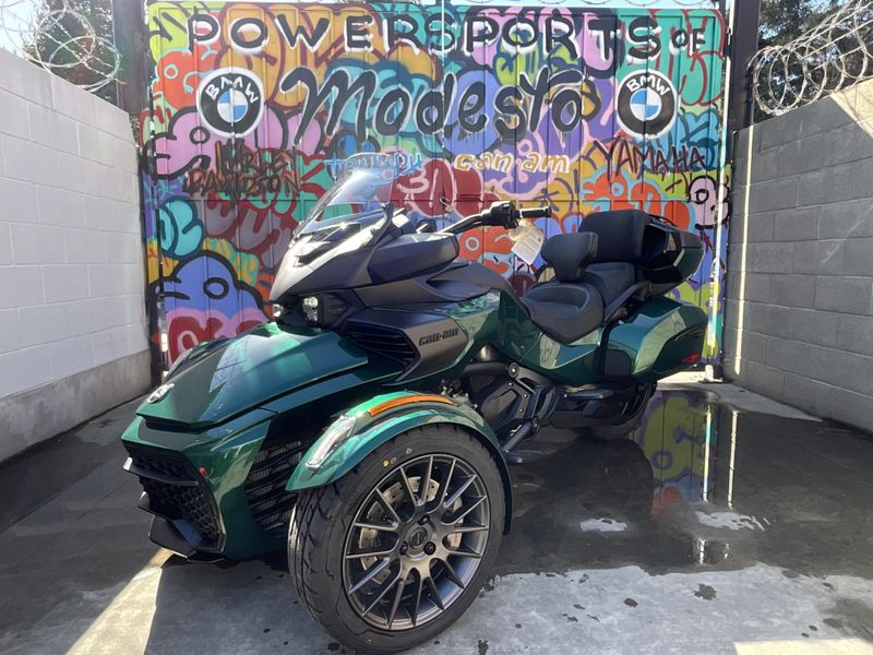 2025 Can-Am SPYDER F3 LIMITED Image 4