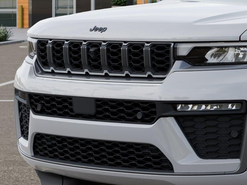 New 2026 Jeep Grand Cherokee L Limited Reserve 4x4Image 32