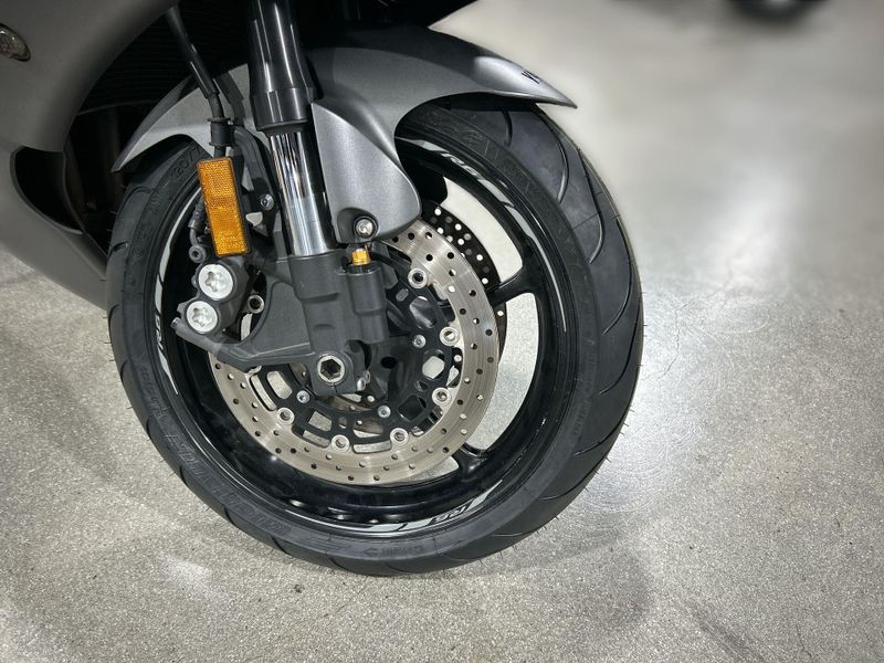 2016 Yamaha YZF-R6 Image 10