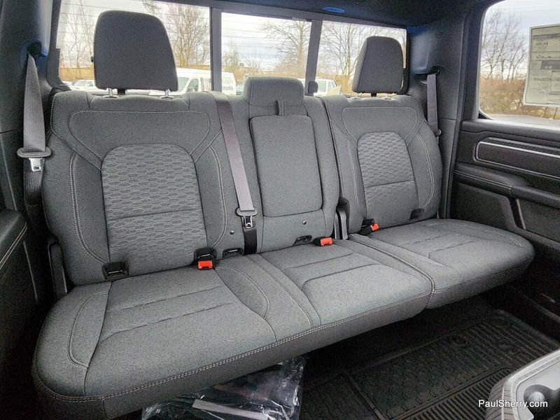 New 2026 RAM 1500 Big Horn Crew Cab 4x4 5'7' Box