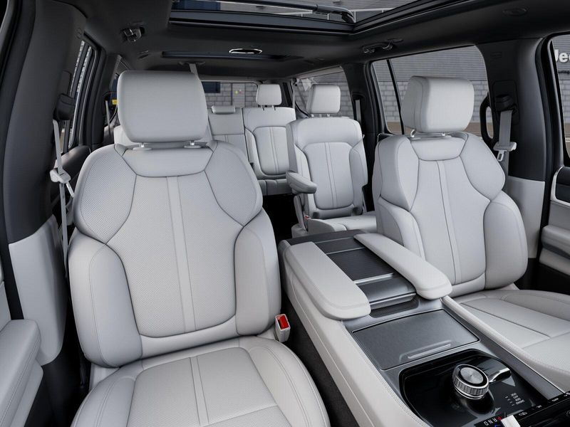 2026 Jeep Grand Wagoneer L 4x4Image 24