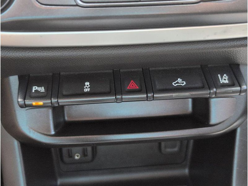 2021 Chevrolet Colorado 2WD LTImage 17